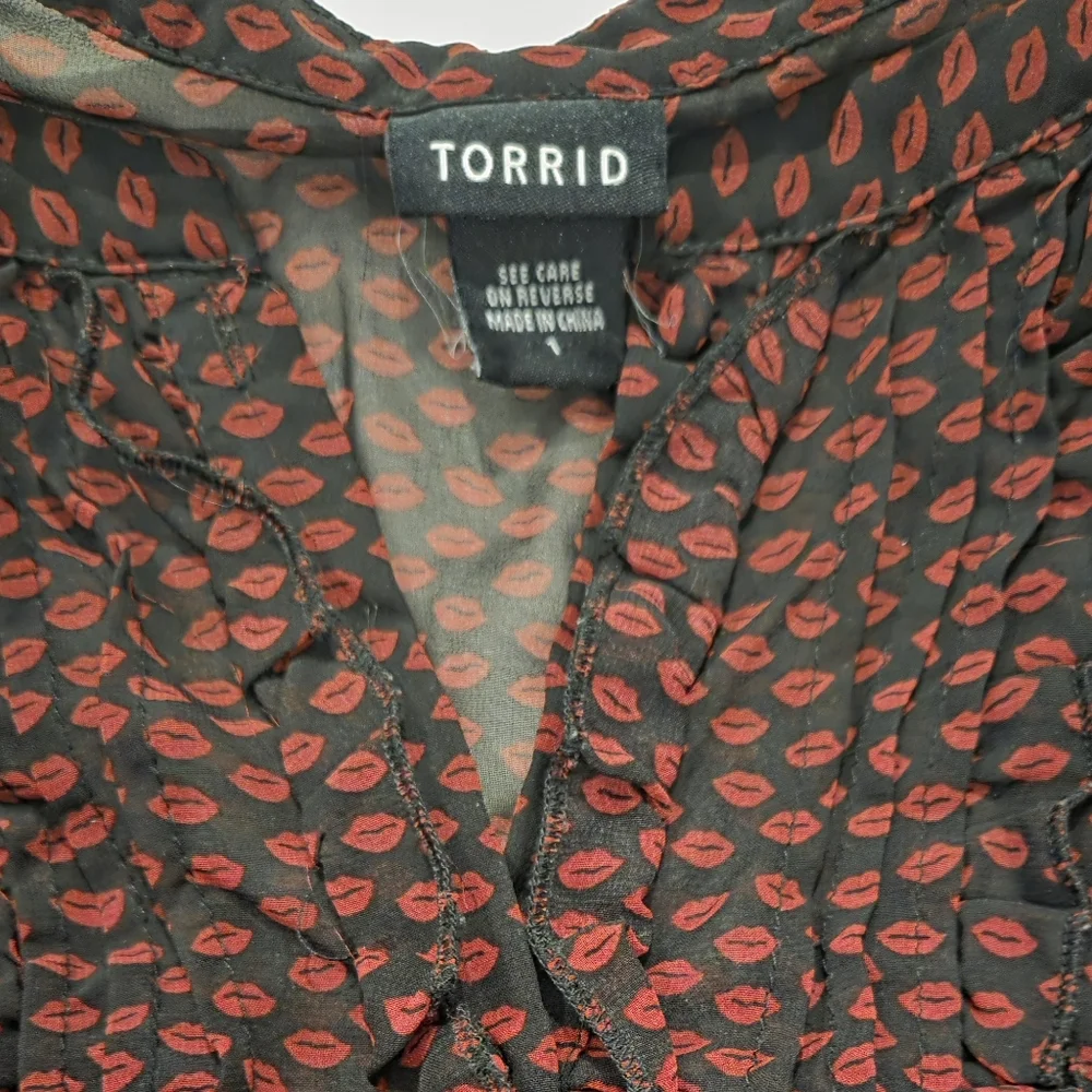 Torrid Burgundy & Black Printed Ruffle Blouse - Picture 4 of 4